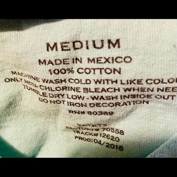 Rebels and nomads women’s tank top size medium - Picture 3 of 4